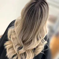 فراخوان مدل رنگ و لایت