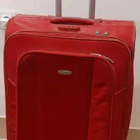 یک عددچمدان درحدنو