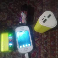 پاور بانک و ویپ شارژی وگوشی