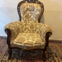 مبل سلطنتی تک