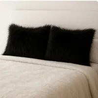 انواع پتو و روبالشی ها در رنگ ها وسایزهای مختلف