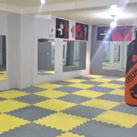 تعدادی از سانسهای باشگاه درگلشهر اجاره داده میشور|اجارهٔ کوتاه‌مدت دفتر کار و فضای آموزشی|زنجان, |دیوار