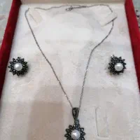 سرویس نقره 925 نگین مروارید پرورشی ،عقیق،زمردی شیک