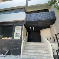 واحد-پزشکی-در-ساختمان-پزشکی-تجاری-کلید-نخورده-لوکس