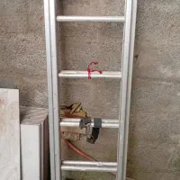 نردبان المینیوم