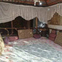 اقامتگاه و بوم‌گردی ماه شب