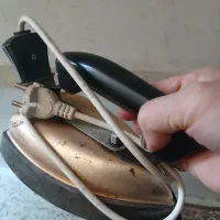 اتو قدیمی|اتو و لوازم اتو|شیروان (لرستان), |دیوار