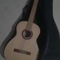 گیتار درجه یک خودم یه یاماها خریدم میخام بفروشمش