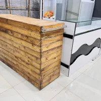 میز و پیشخوان مغازه