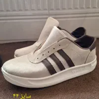 دو عدد کفش کار تک سایز نونو