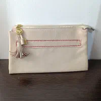 تعدادی کیف|کیف، کفش، کمربند|شاهرود, |دیوار