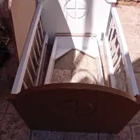 تخت خواب کودک (کنار مادر و گهواره‌ای)