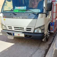 ایسوزو۶تن عروسک