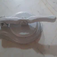 همبرگر زن دستی