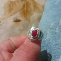 انگشتر نقره ۹۲۵ عیار با نگین یاقوت