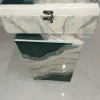 سطل و جادستمال کاغذی