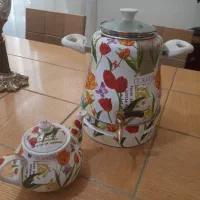 قوری و کتری شیردار