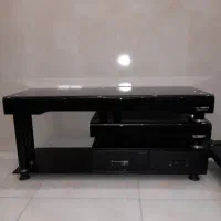 میز تلویزیون شیشه ای