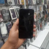 اپل iPhone 11 با حافظهٔ ۱۲۸ گیگابایت