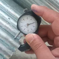 گارگر ساده خط تولید ترجیحا دست به اچار