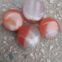 تعدادی سنگ قدیمی