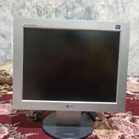 مانیتور سالم تمیز LG