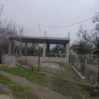 زمین مسکونی نیمه ساخته