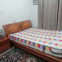 تخت دونفره با دوپاتختی