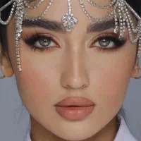 طرح تخفیف پنجاه درصدی میکاپ شنیون عروس و همراه|خدمات آرایشگری و زیبایی|قم, سالاریه|دیوار