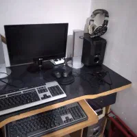 کامپیوتر|رایانه رومیزی|قرچک, زیبا شهر|دیوار