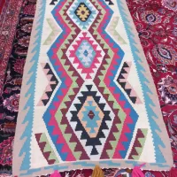 گلیم دستبافت خوشرنگ نفیس و مشابه نو