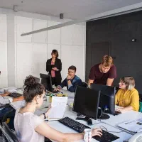 کسب درآمد حضوری از اینستاگرام بدون نیاز به تجربه