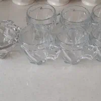 ۶ عدد استکان و ۲ عدد قندان