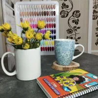 دستیار ناخن و پذیرش هنرجو