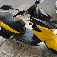 فروش فوری موتور yb 150 صفر رنگ زرد مشکی