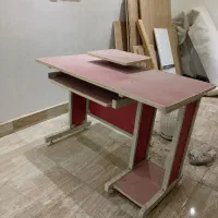 دوعدد میز وکشاب