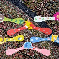 چوب لباسی نوزاد و کودک(دخترانه و پسرانه)|بندرخت و رخت‌آویز|تهران, شهرک کیانشهر|دیوار