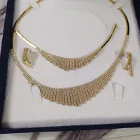 سرویس طلا بدون اجرت ۳۵ گرم با کسر نگین