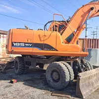 بیل لاستیکی دوسان ۱۸۵|خودرو سنگین|شیراز, ریشمک|دیوار