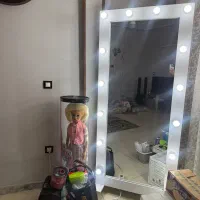 اینه قدی همراه چراغ