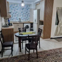 آرام ودنج|اجارهٔ کوتاه‌مدت آپارتمان و سوئیت|پرند, فاز ۴|دیوار