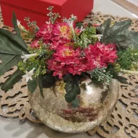 گل و گلدان شیشه ای طلایی
