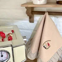 دستمال گلدوزی/ کافی بار/ دیزاین/اکسسوری/ عکاسی|خدمات پیشه و مهارت|قم, شهرک مهدیه (مدرس)|دیوار
