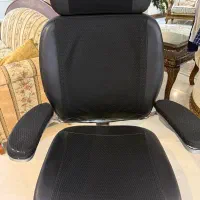 صندلی چرج دار