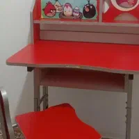 میز صندلی قرمز کودک