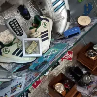 تعدادی ساعت وکلکسیونی