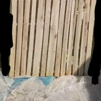 تعدادی پالت دارم برا فروش ۱۱۰در ۱۱۰