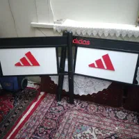 یک عدد تخت فلزی