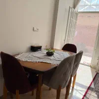 مبل ۷ نفره به همراه میز نهار خوری|مبلمان خانگی و میز عسلی|شاهین‌شهر, شهرک هشت بهشت|دیوار