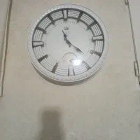 ساعت دیواری سالم